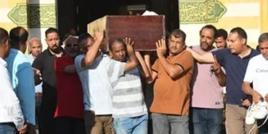 تشييع جثمان وائل مرزوق أحد ضحايا سنترال رمسيس من مسجد السيدة نفيسة