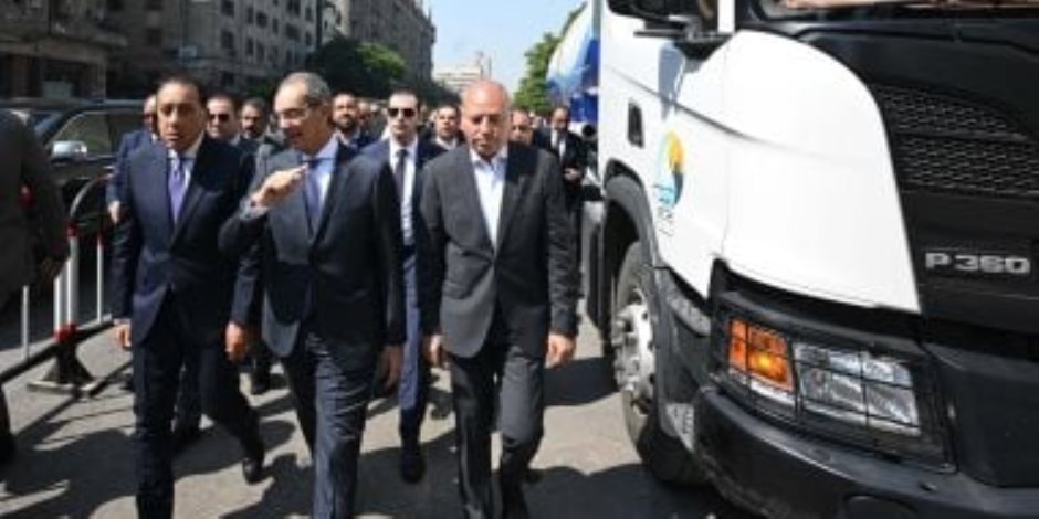 رئيس الوزراء يشدد على التأكد من السلامة الإنشائية لمبنى سنترال رمسيس