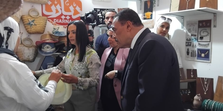 وزيرة التضامن تفتتح معرض ديارنا للحرف اليدوية والتراثية بمارينا وزيرة التضامن تفتتح معرض ديارنا للحرف اليدوية والتراثية بمارينا