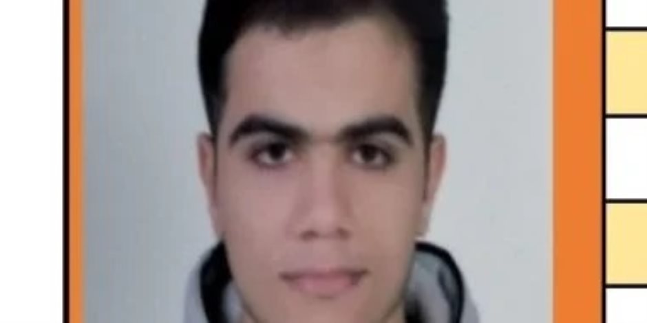 محمد هانى الأول على الجمهورية دبلوم صنايع بمجموع 99.7%
