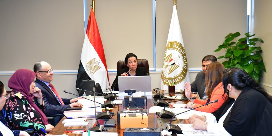 وزيرة البيئة تترأس الاجتماع الـ66 لمجلس إدارة جهاز شئون البيئة وزيرة البيئة تترأس الاجتماع الـ66 لمجلس إدارة جهاز شئون البيئة