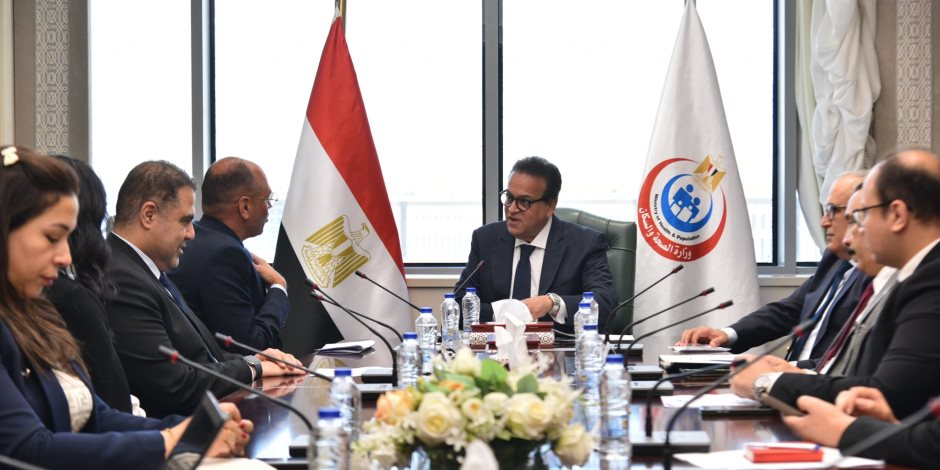 وزير الصحة يبحث مع وفد شركة «جونسون آند جونسون» سبل تعزيز التعاون في القطاع الصحي وزير الصحة يبحث مع وفد شركة «جونسون آند جونسون» سبل تعزيز التعاون في القطاع الصحي
