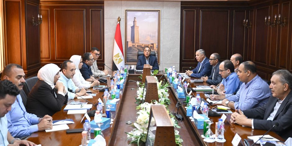 رئيس الوزراء يستعرض الموقف التنفيذي لأبرز المشروعات المُنفذة والجارية بالإسكندرية رئيس الوزراء يستعرض الموقف التنفيذي لأبرز المشروعات المُنفذة والجارية بالإسكندرية