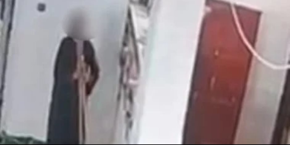 ضبط لص سرق عكازات كبار السن بمسجد بأسيوط