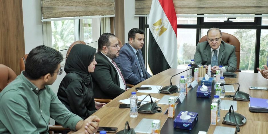 رئيس هيئة الدواء يبحث فرص توطين الأدوية الحيوية وتعزيز الأمن الدوائي رئيس هيئة الدواء يبحث فرص توطين الأدوية الحيوية وتعزيز الأمن الدوائي