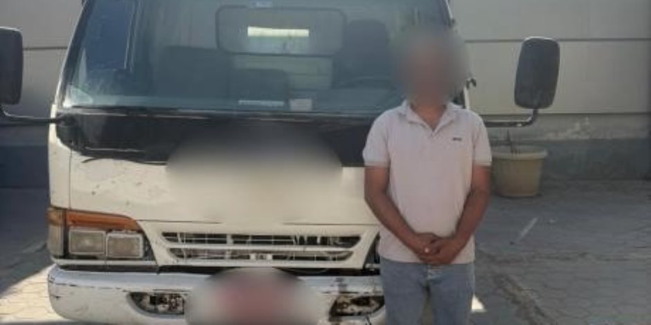 ضبط قائد سيارة لقيامه بالاصطدام بسيدة مما أدى إلى وفاتها ضبط قائد سيارة لقيامه بالاصطدام بسيدة مما أدى إلى وفاتها