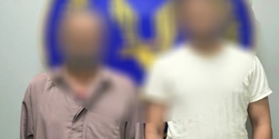 ضبط مرتكب واقعة التعدي على المارة وترويعهم باستخدام سلاح أبيض بأحد الشوارع بالدقهلية ضبط مرتكب واقعة التعدي على المارة وترويعهم باستخدام سلاح أبيض بأحد الشوارع بالدقهلية