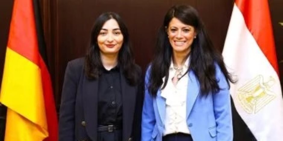 وزيرة التخطيط: 1600 شركة ألمانية تعمل فى مصر باستثمارات 6 مليارات يورو وزيرة التخطيط: 1600 شركة ألمانية تعمل فى مصر باستثمارات 6 مليارات يورو