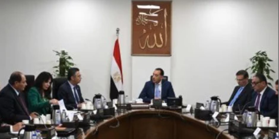 رئيس الوزراء يستعرض موقف توافر الأسمدة الزراعية ومنظومة حوكمة تداولها رئيس الوزراء يستعرض موقف توافر الأسمدة الزراعية ومنظومة حوكمة تداولها