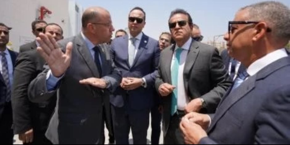 اليوم .. وزير الصحة يدشن مبادرة الرعاية الصحية المنزلية "رعايتك فى بيتك" خلال زيارته لمحافظة الإسماعيلية 
