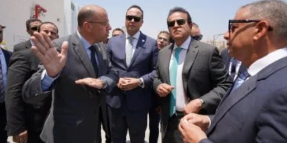 وزير الصحة يدشن مبادرة الرعاية الصحية المنزلية "رعايتك فى بيتك"