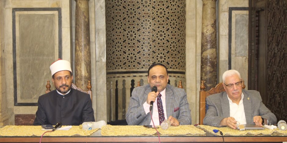 ملتقى التفسير بالجامع الأزهر: حديث القرآن الكريم عن الليل والنهار شامل ودقيق لإظهار التعبير والمعنى المراد