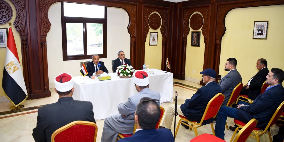 وزير الخارجية والهجرة يلتقي بأعضاء الجالية المصرية في نيجيريا وزير الخارجية والهجرة يلتقي بأعضاء الجالية المصرية في نيجيريا
