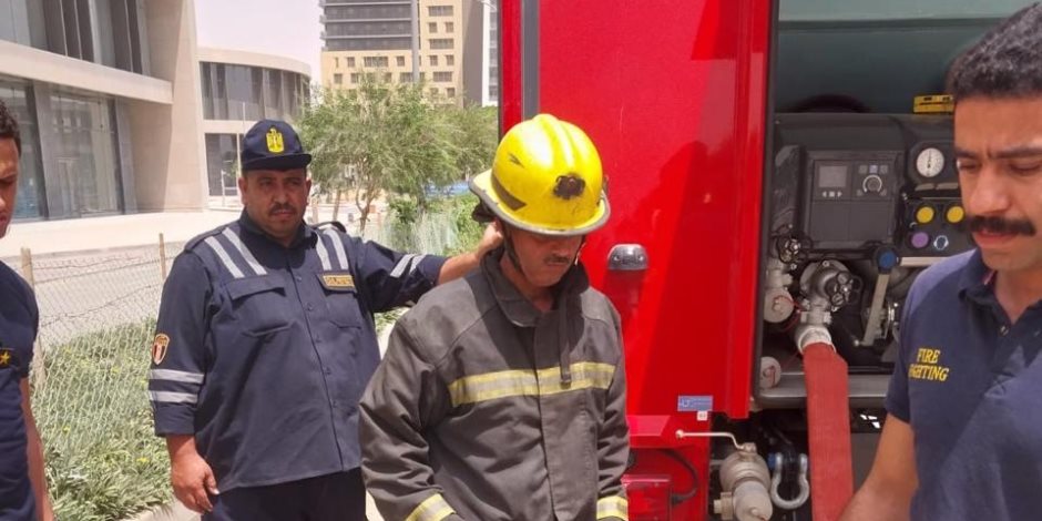 "الحماية المدنية" تختبر أنظمة الحريق للأبراج الإدارية بمنطقة الأعمال المركزية بالعاصمة "الحماية المدنية" تختبر أنظمة الحريق للأبراج الإدارية بمنطقة الأعمال المركزية بالعاصمة