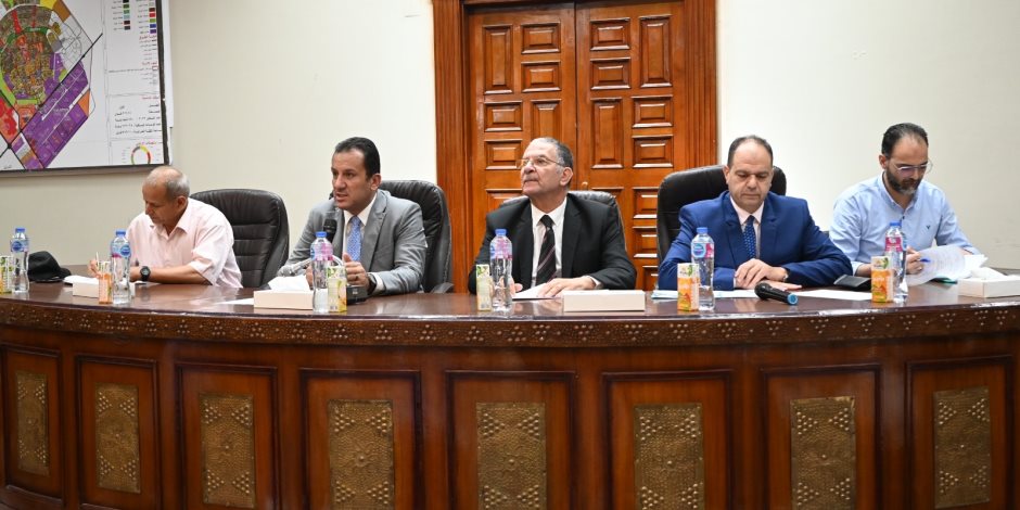 "الإسكان":تخصيص حمامات سباحة وكافيتريات وبيع محال وصيدلية بمدينتي المنصورة الجديدة والعاشر "الإسكان":تخصيص حمامات سباحة وكافيتريات وبيع محال وصيدلية بمدينتي المنصورة الجديدة والعاشر