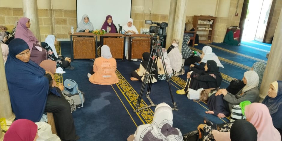 وكيل كلية الدراسات الإنسانية بالأزهر: الهجرة النبوية أسهمت في ترسيخ أسس العقيدة والأخلاق وكيل كلية الدراسات الإنسانية بالأزهر: الهجرة النبوية أسهمت في ترسيخ أسس العقيدة والأخلاق
