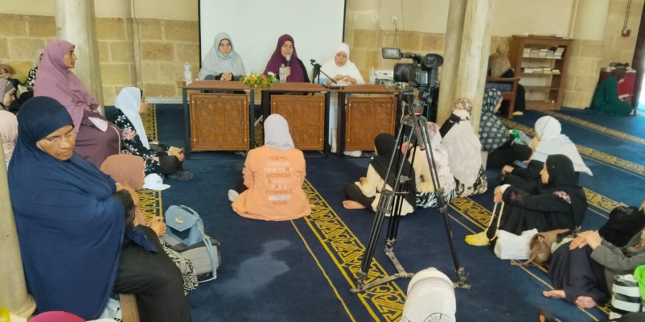 24 مدرسة بسعة ألف طالب.. "الأزهر" يفتتح أكاديمية "مواهب وقدرات" للوافدين 24 مدرسة بسعة ألف طالب.. "الأزهر" يفتتح أكاديمية "مواهب وقدرات" للوافدين