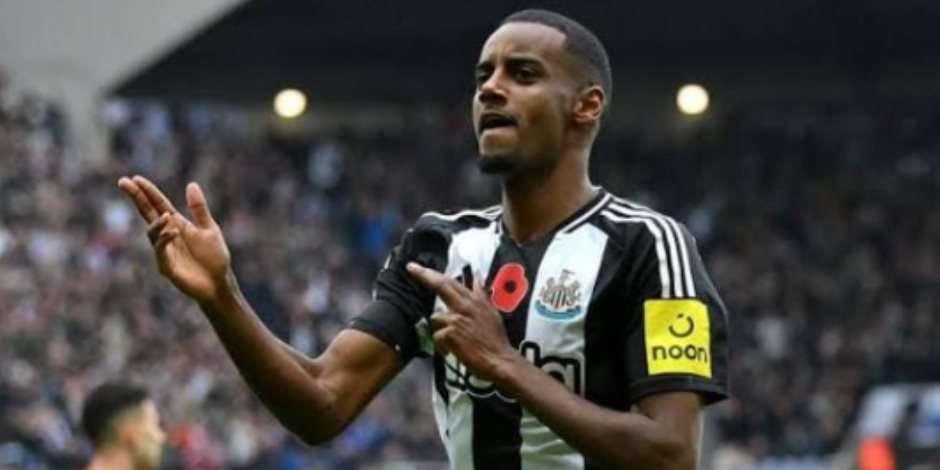 ليفربول يجهز عرضًا قياسيًا لضم ألكسندر إيزاك من نيوكاسل