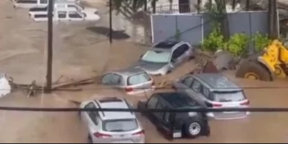 حدث في إثيوبيا ..  فيضانات عارمة تجتاح العاصمة أديس أبابا (فيديو)