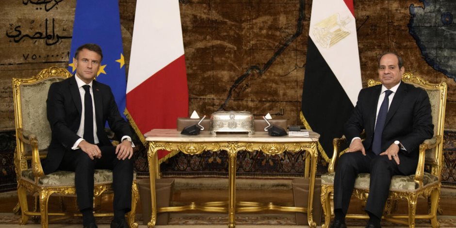 الرئيس السيسى يرحب باعتزام فرنسا الإعلان رسميا عن قرارها بالاعتراف بدولة فلسطين