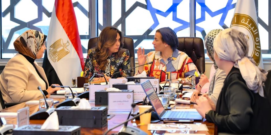 في اجتماع اليوم .. وزيرة التنمية المحلية تتسلم مهام وزارة البيئة من الدكتورة ياسمين فؤاد في اجتماع اليوم .. وزيرة التنمية المحلية تتسلم مهام وزارة البيئة من الدكتورة ياسمين فؤاد