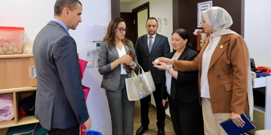 نائبة وزيرة التضامن الاجتماعي تبحث مع سفير مصر باليابان تعزيز سبل التعاون فى ملف تنمية الطفولة المبكرة بين مصر واليابان نائبة وزيرة التضامن الاجتماعي تبحث مع سفير مصر باليابان تعزيز سبل التعاون فى ملف تنمية الطفولة المبكرة بين مصر واليابان