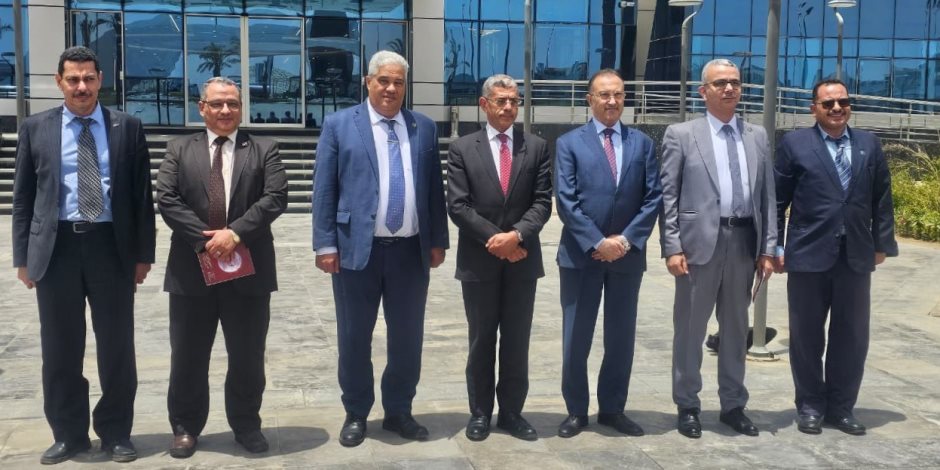 رئيس جامعة برج العرب في زيارة رسمية لوكالة الفضاء المصرية لتوقيع بروتوكول تعاون مشترك رئيس جامعة برج العرب في زيارة رسمية لوكالة الفضاء المصرية لتوقيع بروتوكول تعاون مشترك