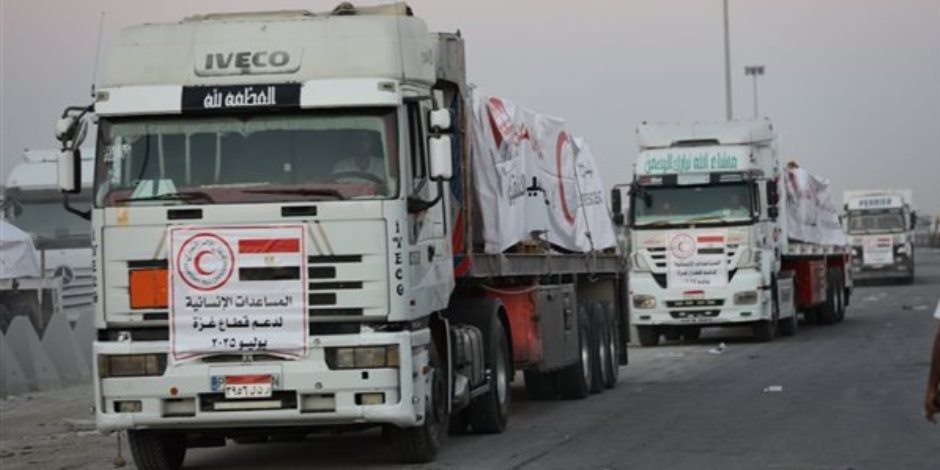 انطلاق ثالث قوافل "زاد العزة" إلى غزة محملة بـ 1300 طن من المساعدات