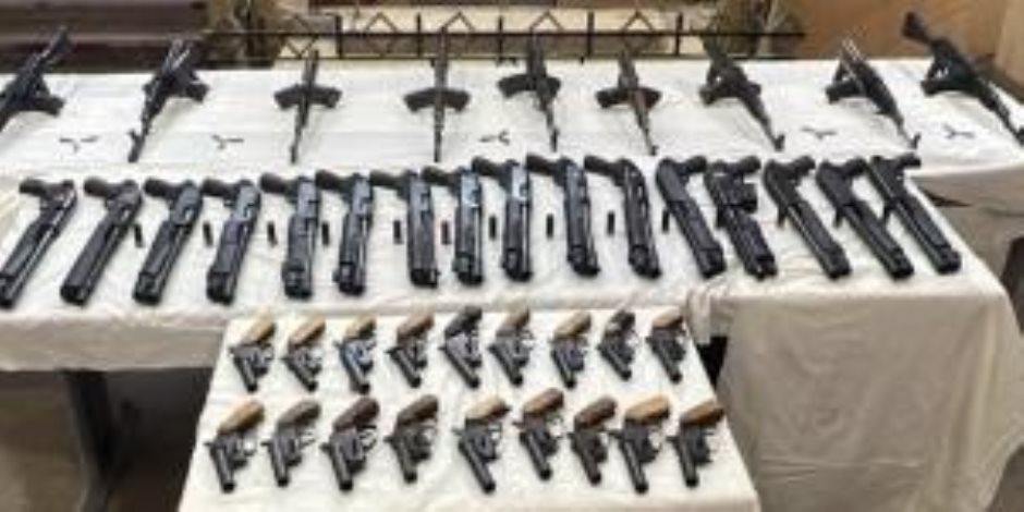 حملات أمنية لضبط الخارجين عن القانون والهاربين من تنفيذ الأحكام حملات أمنية لضبط الخارجين عن القانون والهاربين من تنفيذ الأحكام