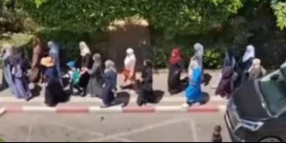 لؤي الخطيب عن مظاهرات الإخوان أمام سفارة مصر بتل أبيب : أفضل مشهد عبثي فى 2025