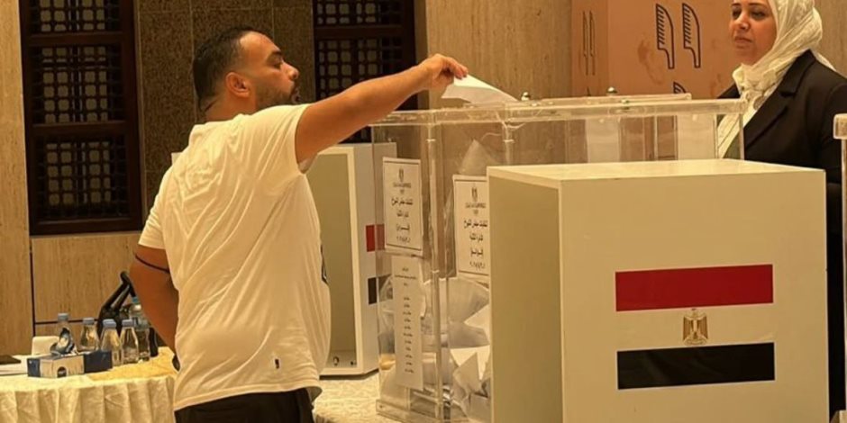 انتظام التصويت فى الخارج وانتشار واسع للمقار الانتخابية انتظام التصويت فى الخارج وانتشار واسع للمقار الانتخابية