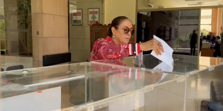 لليوم الثاني.. توافد المصريين في غينيا الاستوائية للإدلاء بأصواتهم في انتخابات «الشيوخ» لليوم الثاني.. توافد المصريين في غينيا الاستوائية للإدلاء بأصواتهم في انتخابات «الشيوخ»