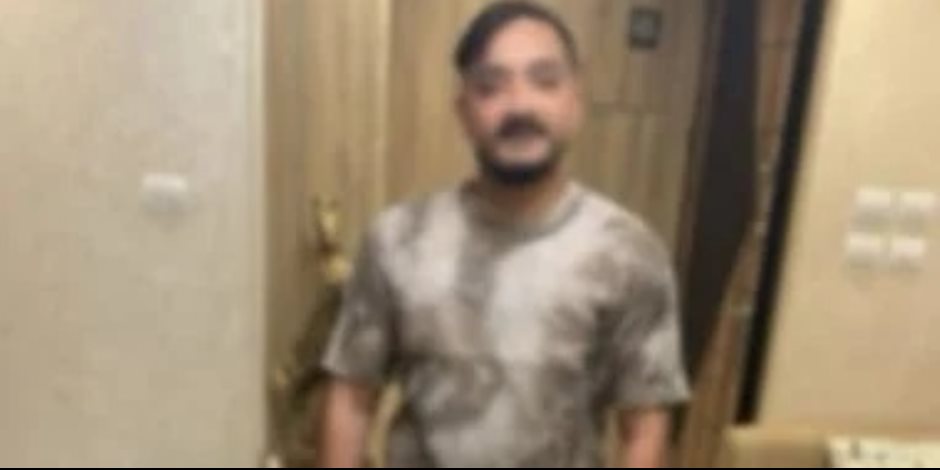 بلوجر يعترف في التحقيقات : نشرت فيديوهات خادشة للحياء لشراء ذهب ومخدرات