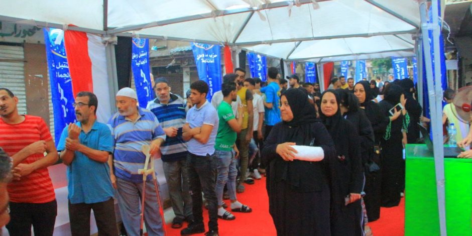 إقبال كثيف من المواطنين على لجان انتخابات مجلس الشيوخ بمنطقة الجمالية إقبال كثيف من المواطنين على لجان انتخابات مجلس الشيوخ بمنطقة الجمالية