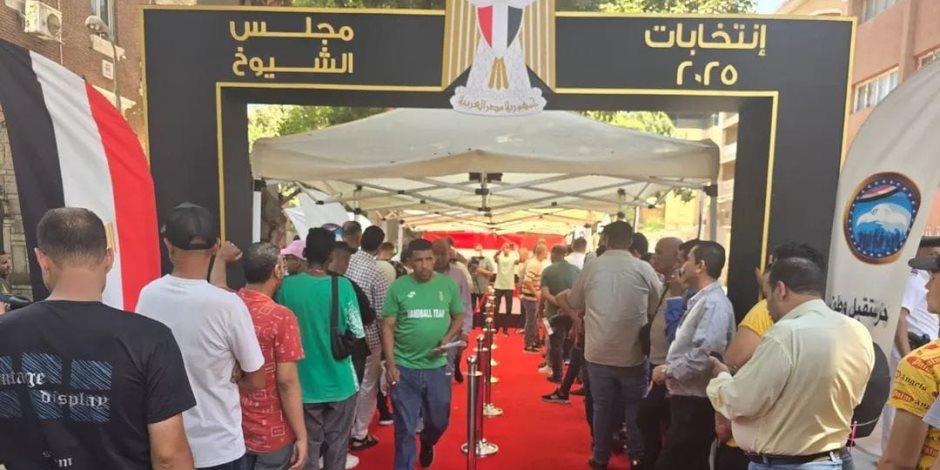 الوطنية للانتخابات ترصد زحام الناخبين بالقاهرة والشرقية وتدفع بالمساعدات لتخفيفه الوطنية للانتخابات ترصد زحام الناخبين بالقاهرة والشرقية وتدفع بالمساعدات لتخفيفه