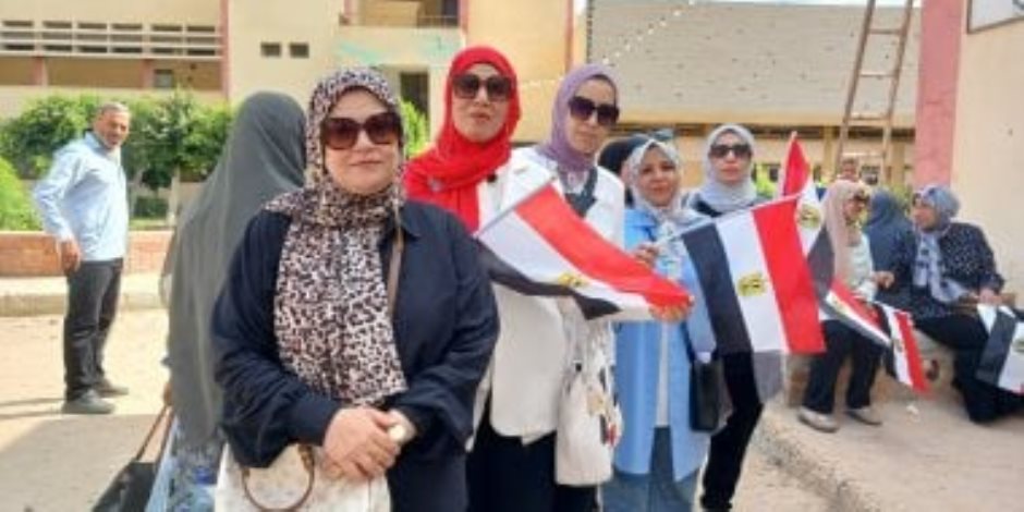 في الشرقية .. إقبال كثيف للسيدات على اللجان أول أيام انتخابات مجلس الشيوخ .. صور