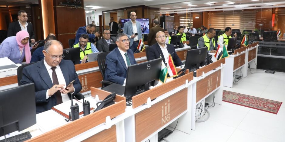 محافظ الجيزة يتابع سير انتخابات مجلس الشيوخ 2025 في أول أيامها محافظ الجيزة يتابع سير انتخابات مجلس الشيوخ 2025 في أول أيامها
