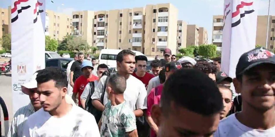 مشاركة شبابية في اليوم الثاني لانتخابات مجلس الشيوخ فى مدينة الشيخ زايد بالجيزة مشاركة شبابية في اليوم الثاني لانتخابات مجلس الشيوخ فى مدينة الشيخ زايد بالجيزة
