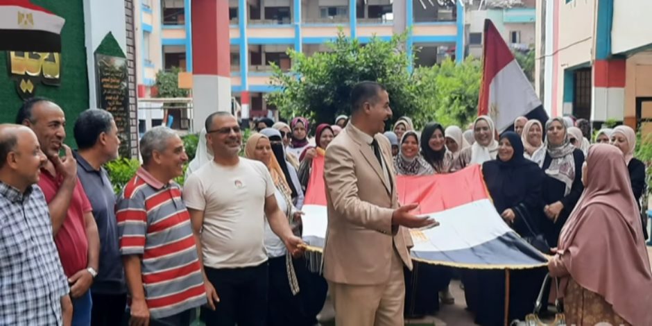 مسيرة بالاعلام في مدينة زفتي لحث المواطنيين علي المشاركة في انتخابات الشيوخ مسيرة بالاعلام في مدينة زفتي لحث المواطنيين علي المشاركة في انتخابات الشيوخ