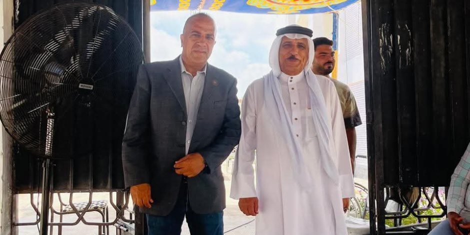 الشيخ "عيادة بن زايد " يدلي بصوته ويحث أبناء "قبيلة الاخارسة " بسيناء بضرورة المشاركة بانتخابات الشيوخ (صور)