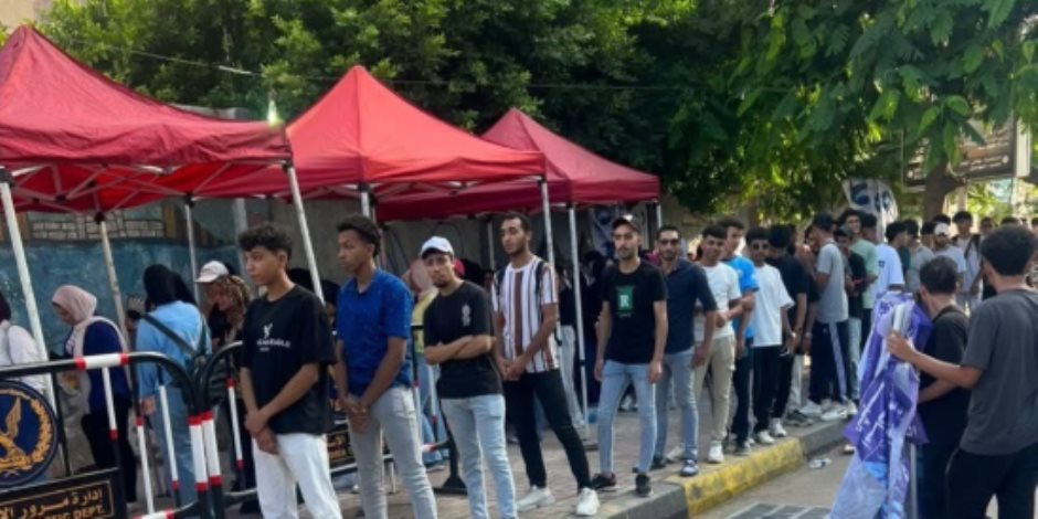 وفد الجامعة العربية يتفقد لجان انتخابات "الشيوخ" بمحافظة الإسكندرية وفد الجامعة العربية يتفقد لجان انتخابات "الشيوخ" بمحافظة الإسكندرية