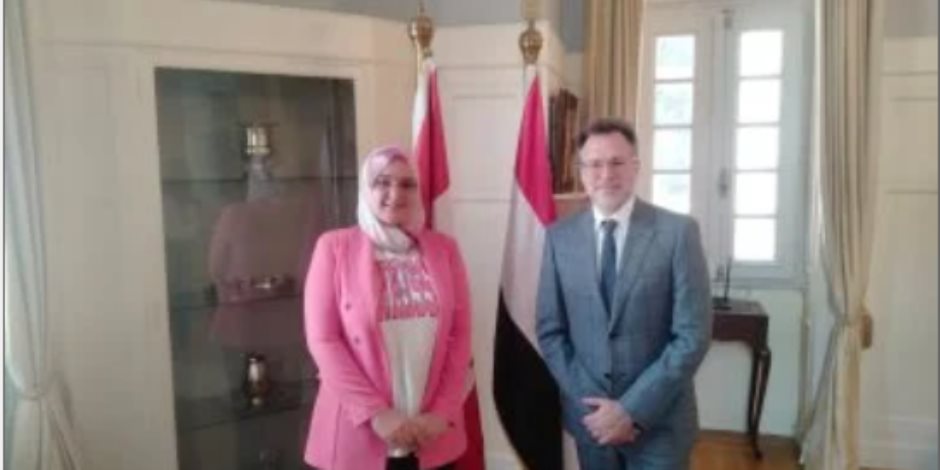 سفير كندا فى مصر: القاهرة تلعب دوراً محوريا للتوصل إلى وقف إطلاق نار دائم فى غزة سفير كندا فى مصر: القاهرة تلعب دوراً محوريا للتوصل إلى وقف إطلاق نار دائم فى غزة