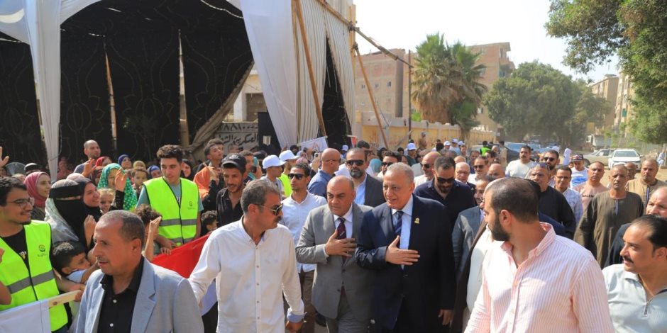 أمين حزب الجبهة الوطنية بالجيزة يتفقد لجان انتخابات الشيوخ بالحوامدية والبدرشين أمين حزب الجبهة الوطنية بالجيزة يتفقد لجان انتخابات الشيوخ بالحوامدية والبدرشين