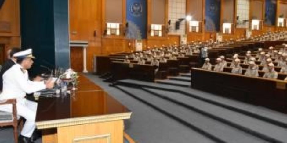 أكاديمية الشرطة تعقد لقائين تثقيفيين مع طلبة كلية الشرطة بالتنسيق مع اللجنة الدولية للصليب الأحمر أكاديمية الشرطة تعقد لقائين تثقيفيين مع طلبة كلية الشرطة بالتنسيق مع اللجنة الدولية للصليب الأحمر
