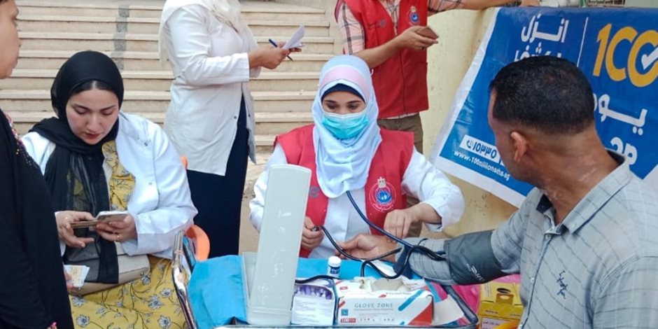32 مليونًا و570 ألف خدمة مجانية نتاج جهود حملة "100 يوم" خلال 3 أسابيع 32 مليونًا و570 ألف خدمة مجانية نتاج جهود حملة "100 يوم" خلال 3 أسابيع