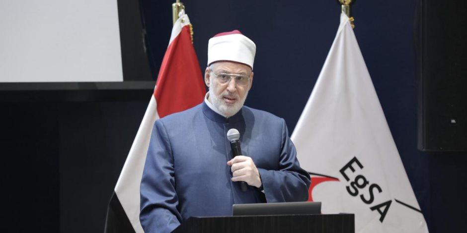 الضويني: المشروع العلمي بين وكالة الفضاء والأزهر الشريف يعد رائداً في التنسيق بين البحث العلمي والفقهي الضويني: المشروع العلمي بين وكالة الفضاء والأزهر الشريف يعد رائداً في التنسيق بين البحث العلمي والفقهي