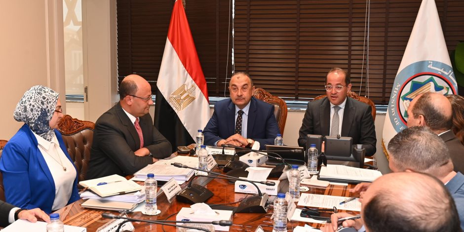 وزيرا قطاع الأعمال العام والمالية يبحثان تعزيز التعاون في عدد من الملفات المشتركة وزيرا قطاع الأعمال العام والمالية يبحثان تعزيز التعاون في عدد من الملفات المشتركة