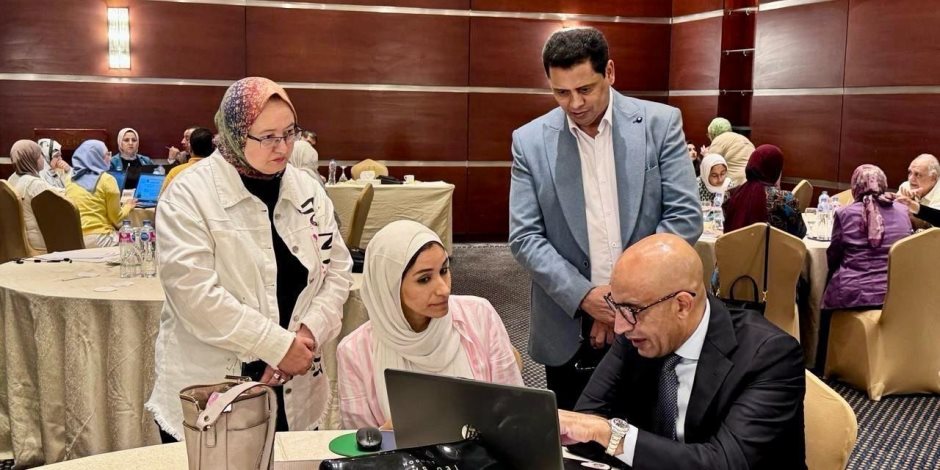 وزارة التربية والتعليم تشارك جميع المناهج المطوّرة على موقعها الرسمي