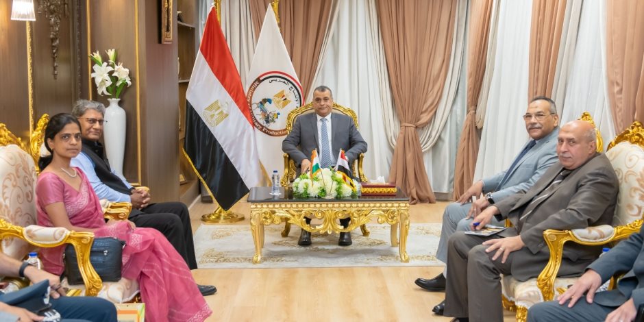 وزير الدولة للإنتاج الحربي وسفير الهند بالقاهرة يبحثان سبل تعزيز التعاون المشترك وزير الدولة للإنتاج الحربي وسفير الهند بالقاهرة يبحثان سبل تعزيز التعاون المشترك