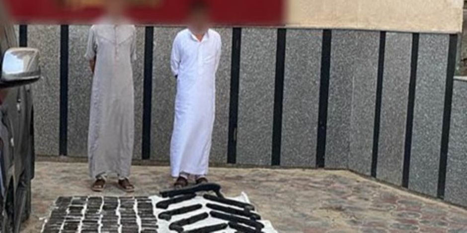 ضبط عناصر بؤر إجرامية من متجرى المواد المخدرة بنطاق عدة محافظات ومصرع 5 عناصر جنائية شديدة الخطورة عقب تبادل إطلاق النيران مع قوات الشرطة بالقليوبية ضبط عناصر بؤر إجرامية من متجرى المواد المخدرة بنطاق عدة محافظات ومصرع 5 عناصر جنائية شديدة الخطورة عقب تبادل إطلاق النيران مع قوات الشرطة بالقليوبية